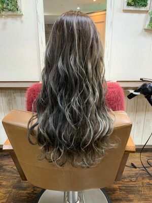 シルバーアッシュ レディースの新着ヘアスタイル 髪型 ヘアアレンジ