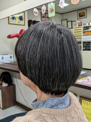 朝の髪型のお手入れがラクに決まるヘアカット···¥3,800(1時間)