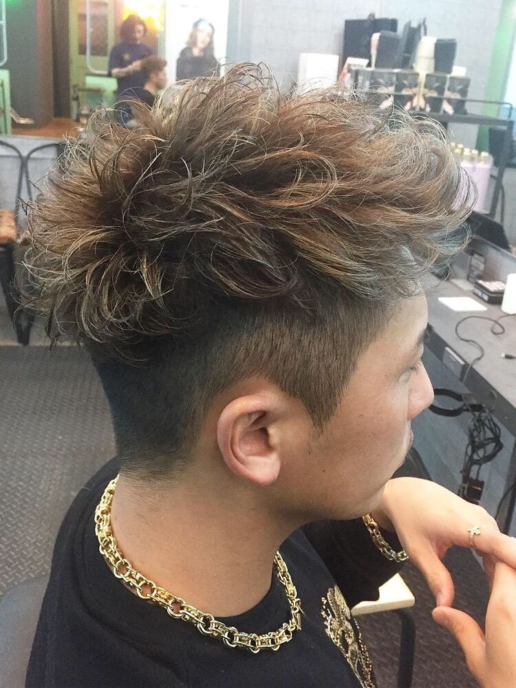 メッシュカラー パーマで作るサーフショート L O G Shibuya ログシブヤ 長山ゆうきのヘアスタイル情報 Yahoo Beauty