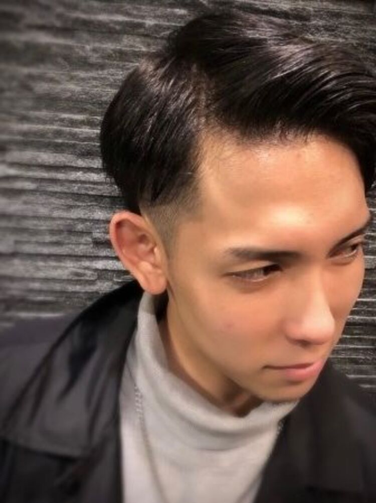 グラデーションツーブロック七三分けスタイル Premium Barber 渋谷原宿店 プレミアムバーバー シブヤハラジュクテン 佐々木綾菜の髪型 ヘアスタイル ヘアカタログ情報 Yahoo Beauty ヤフービューティー