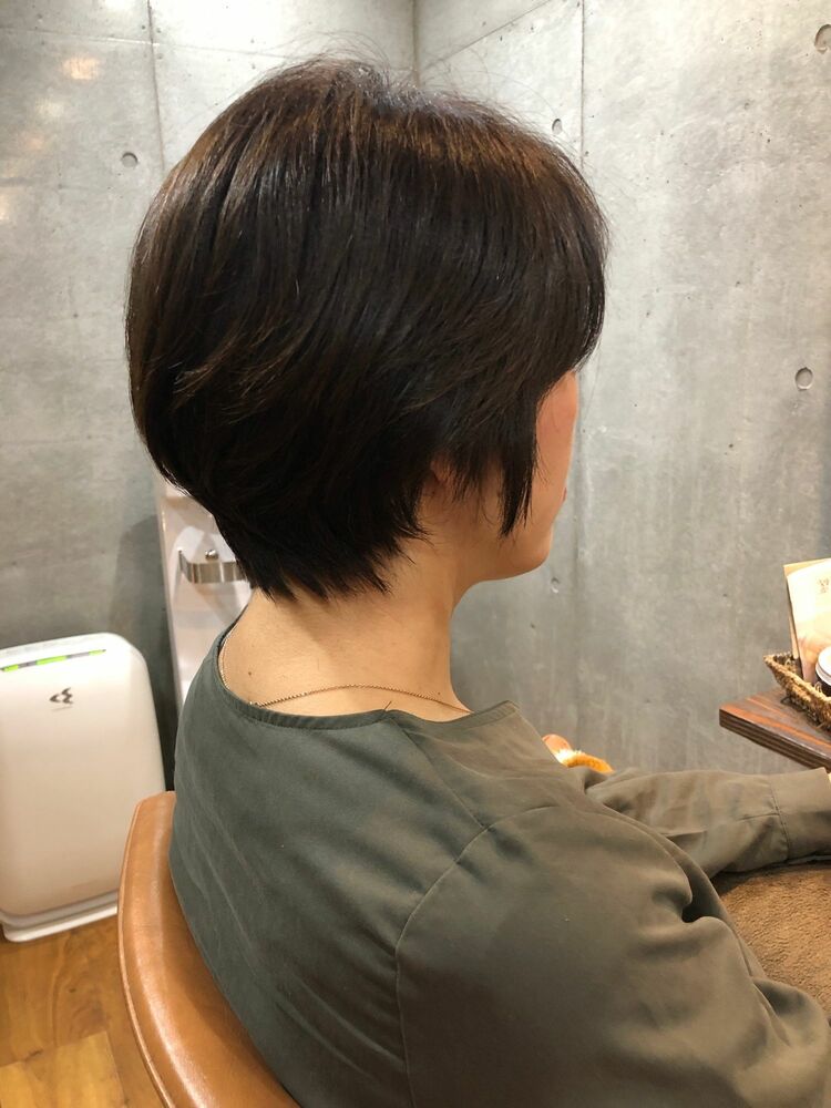 「Tree Hair Salon 藤田健太郎」レイヤーで空気感のある女っぷりショート