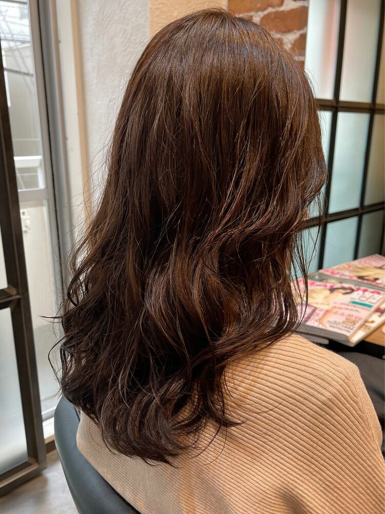 ロングヘア大きめウェーブ☆デジタルパーマ｜chobii表参道（チョビー オモテサンドウ）栗原 ゆたかのヘアスタイル情報｜Yahoo! BEAUTY