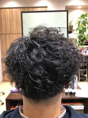 21年秋冬 メンズ ウェーブパーマ ツーブロックの新着ヘアスタイル 髪型 ヘアアレンジ Yahoo Beauty