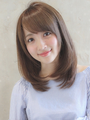 21年秋冬 セミロングの人気ヘアスタイル 髪型 ヘアアレンジ Yahoo Beauty