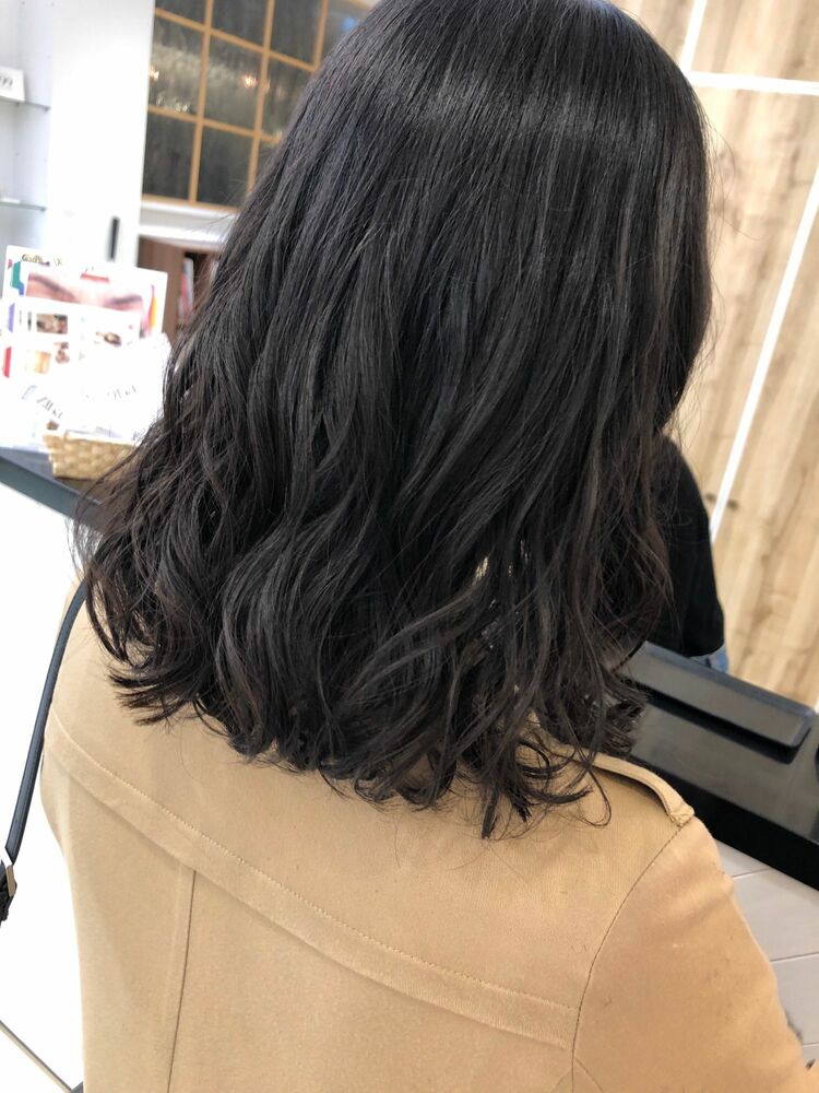 Apish Aoyama 真鍋 正幸 ロブのクリームパーマ Apish Aoyama アピッシュアオヤマ Apishaoyama真鍋 正幸のヘアスタイル情報 Yahoo Beauty