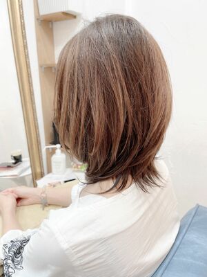 50代ヘアスタイル セミロングの髪型 ヘアスタイル ヘアカタログ 人気順 Yahoo Beauty ヤフービューティー