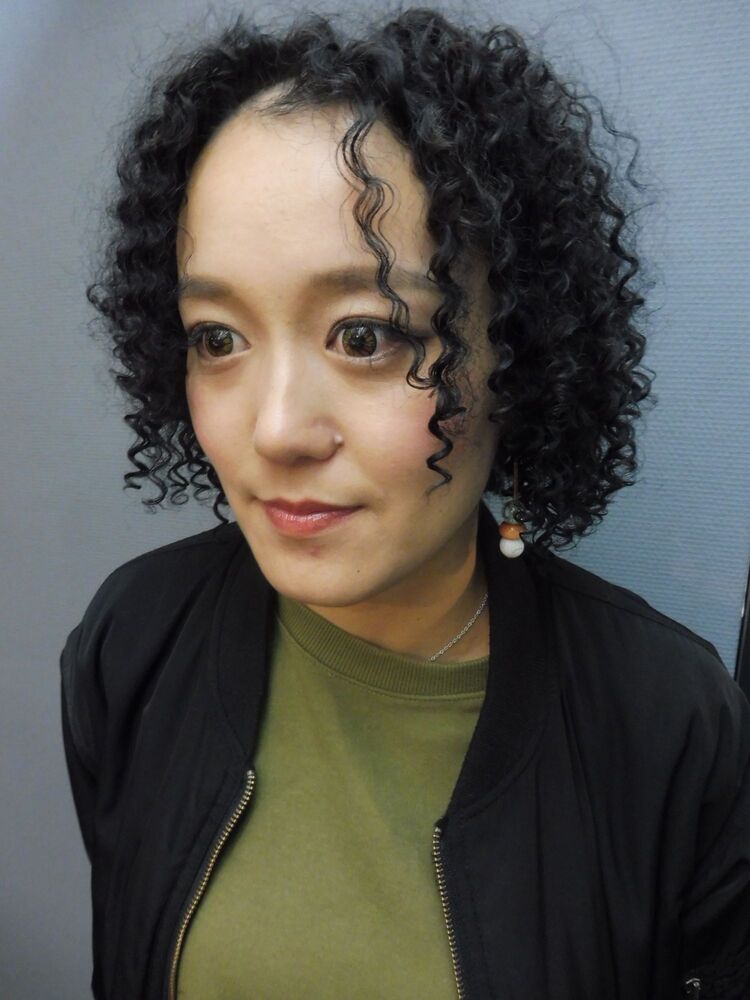 黒髪のスパイラルパーマ From0287 ゼロニーハチナナ たかちんのヘアスタイル情報 Yahoo Beauty