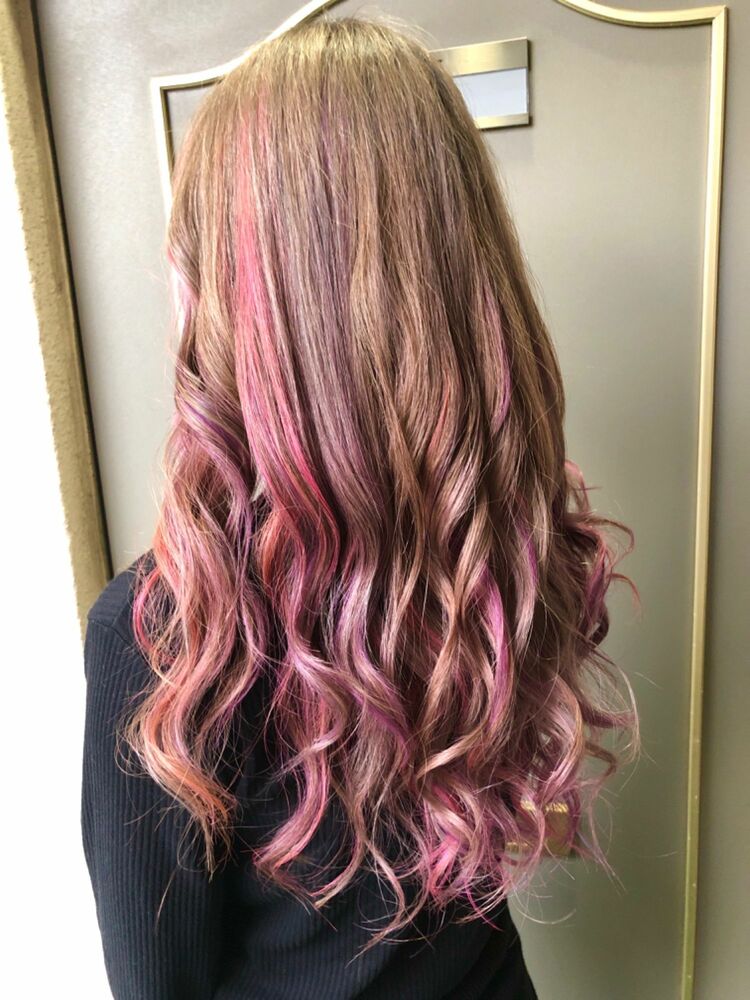 ハイトーンベースの髪の毛にピンクとパープルを入れてみたよー From0287 ゼロニーハチナナ たかちんのヘアスタイル情報 Yahoo Beauty