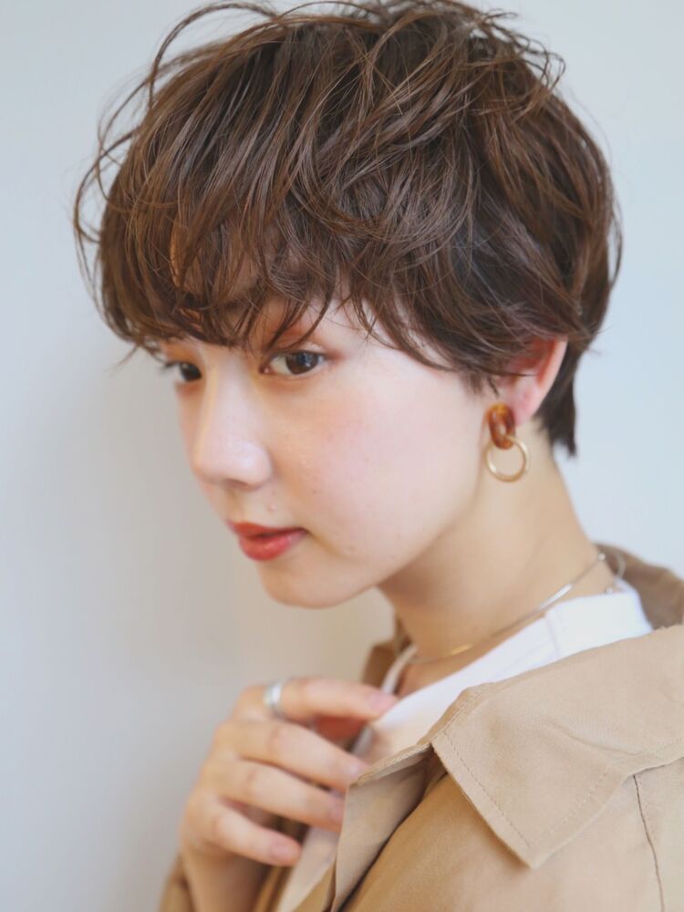 ハンサムショート×ニュアンスパーマ｜ARTISM Tokyo（アーティズム トウキョウ）AIのヘアスタイル情報｜Yahoo! BEAUTY