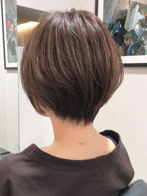 グラデーションカラー ショートの髪型 ヘアスタイル ヘアカタログ 人気順 Yahoo Beauty ヤフービューティー