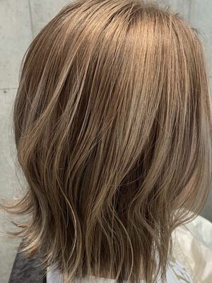 バレイヤージュカラー ミディアムの髪型 ヘアスタイル ヘアカタログ 人気順 2ページ目 Yahoo Beauty ヤフービューティー