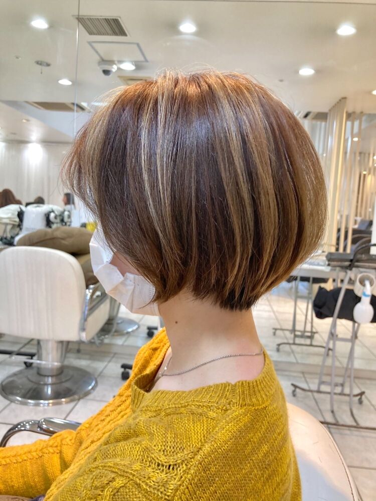 ショートボブ ショートカット ハイライト ミルクティーベージュ Hair Nail Muse 稲毛店 ヘアアンドネイル ミューズ イナゲテン 工藤 圭介のヘアスタイル情報 Yahoo Beauty