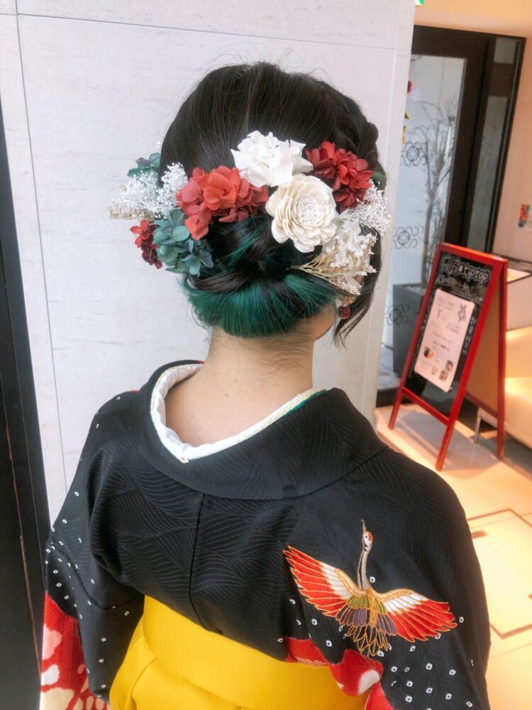 インナーカラーが映える 卒業式ヘア Tiptop中村橋店 チップタップナカムラバシテン 尾形咲季のヘアスタイル情報 Yahoo Beauty