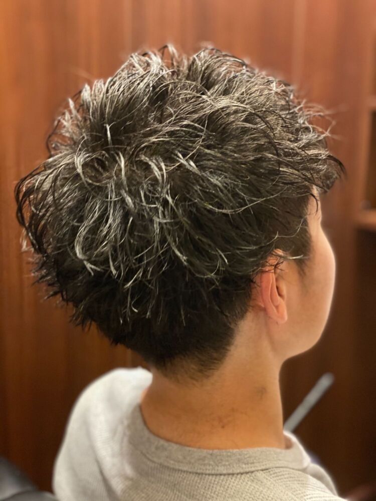 メンズミックスパーマスタイル セットが苦手な方に大人気 Hiro Ginza Barber Shop 神楽坂店 ヒロギンザ バーバーショップ カグラザカテン 板垣 光信 ヒロ銀座飯田橋店の髪型 ヘアスタイル ヘアカタログ情報 Yahoo Beauty ヤフービューティー