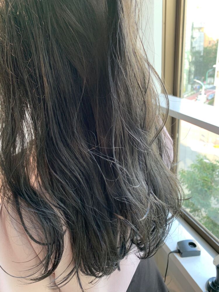透明感抜群 オリーブグレー Adam アダム キクチコウタのヘアスタイル情報 Yahoo Beauty
