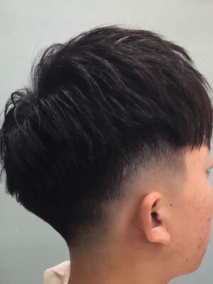 21年秋冬 メンズ 刈り上げマッシュ ミディアムの新着ヘアスタイル 髪型 ヘアアレンジ Yahoo Beauty