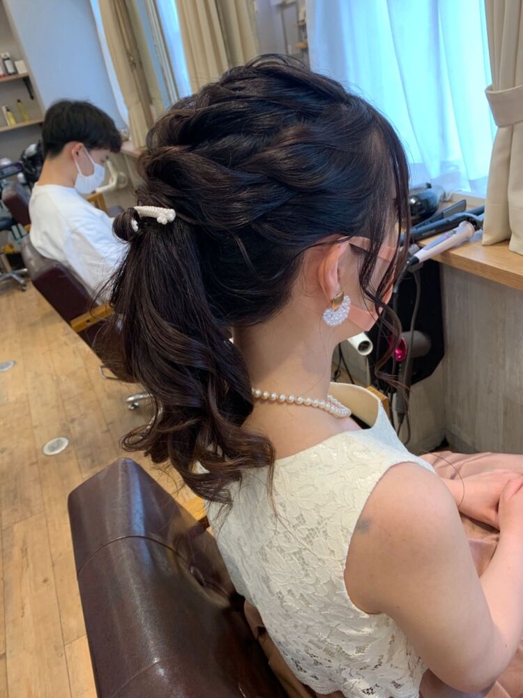 ヘアセット アップヘア 結婚式ヘアセット アレンジ ポニーテールヘア ｗ ワット 新宿 ワットシンジュク Satomiのヘアスタイル情報 Yahoo Beauty