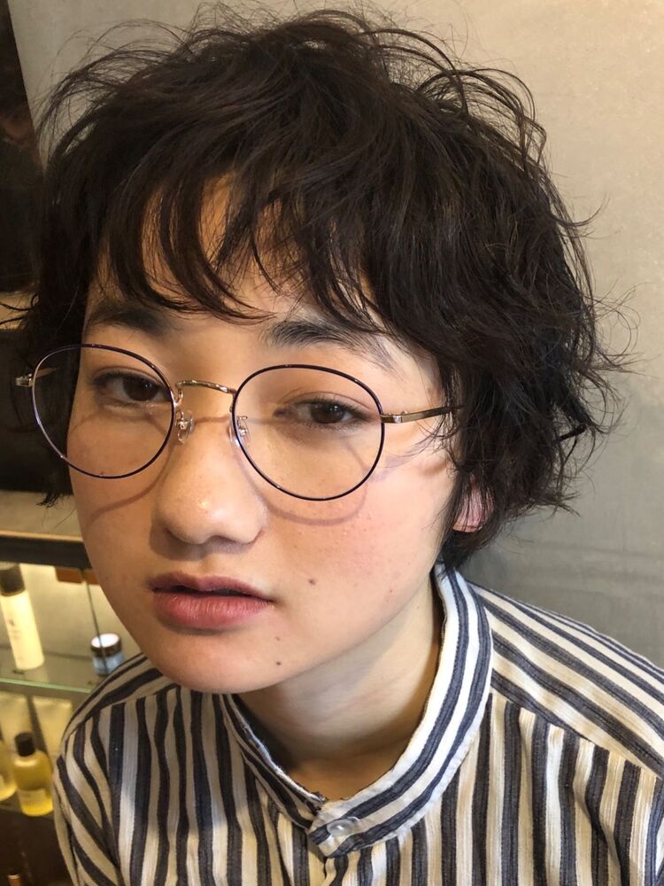 外国人の女の子のような癖毛ショート Vetica ベチカ Vetica 鈴木昂司のヘアスタイル情報 Yahoo Beauty