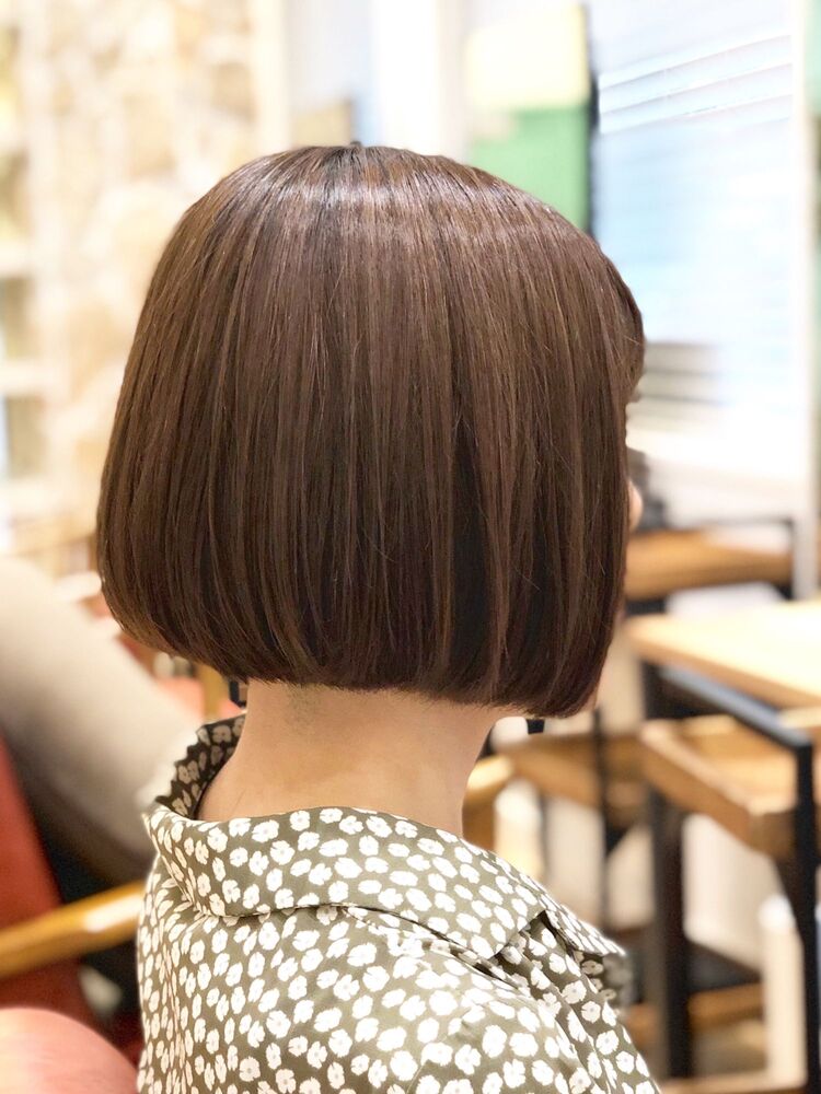 切りっぱなしボブスクエアボブ｜TRIBECA NY∞K 浦和店（トライベッカウラワテン）鈴木 英治のヘアスタイル情報｜Yahoo! BEAUTY