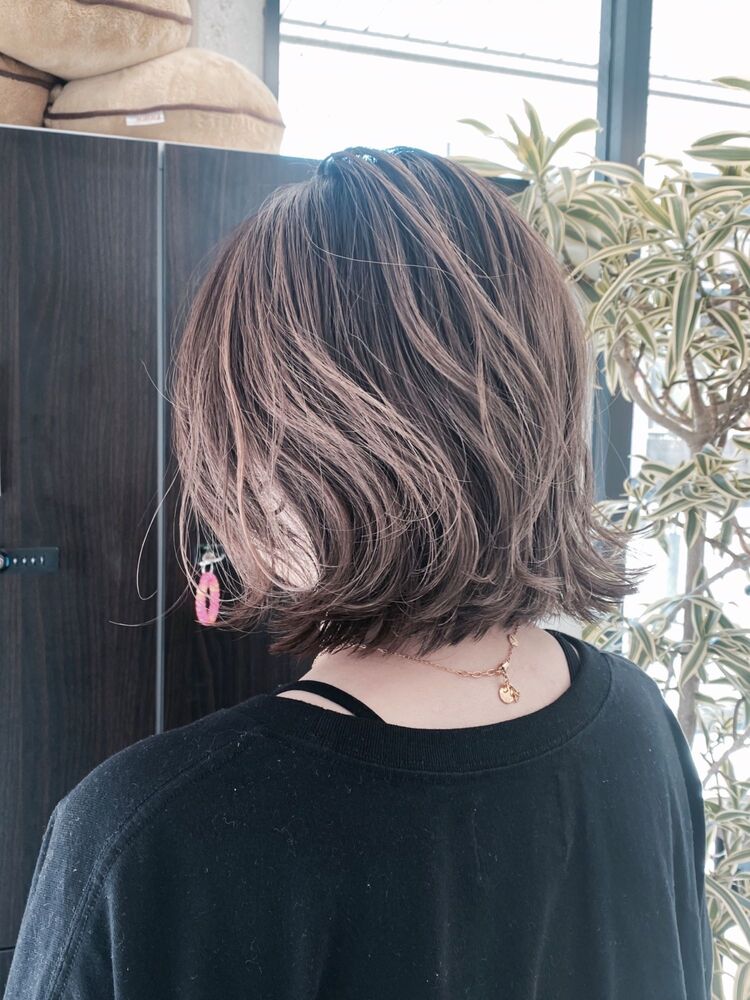 ボブ×ハイライトグラデーションカラー｜ RINAのヘアスタイル情報｜Yahoo! BEAUTY