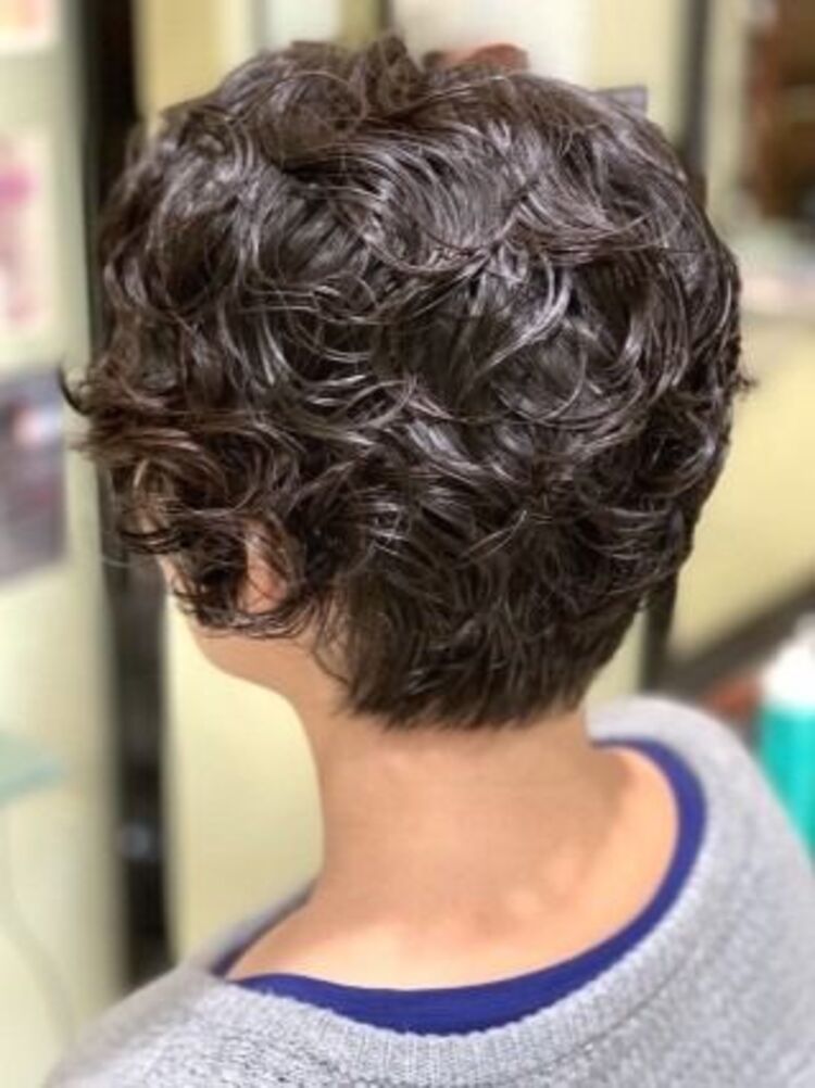 Quatro田辺 大人女性に人気 若見えミセスショートカール Quatro千葉店の髪型 ヘアスタイル ヘアカタログ情報 Yahoo Beauty ヤフービューティー
