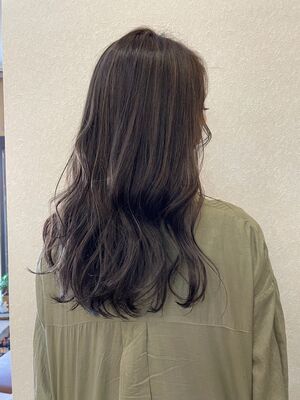 21年秋冬 アッシュグレー ミディアムの新着ヘアスタイル 髪型 ヘアアレンジ Yahoo Beauty