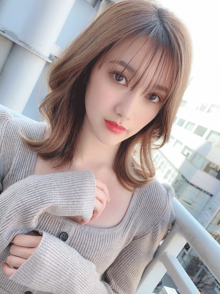 韓国風ミディアムレイヤー Any エニー 藤田健司の髪型 ヘアスタイル ヘアカタログ情報 Yahoo Beauty ヤフービューティー