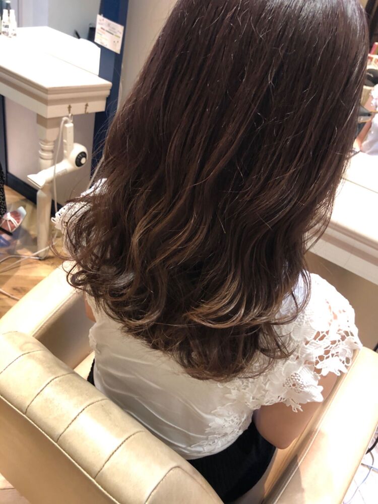 重め巻きやすいロングヘアー Lond Fille 銀座店 ロンドフィーユギンザテン 平川友理の髪型 ヘアスタイル ヘアカタログ情報 Yahoo Beauty ヤフービューティー