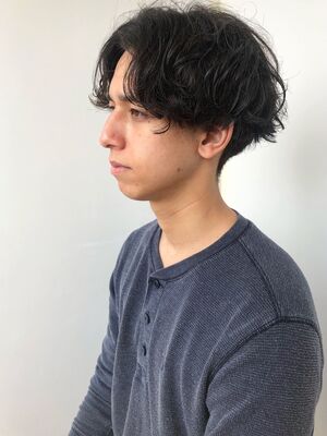 21年秋冬 メンズ 黒髪パーマ ミディアムの新着ヘアスタイル 髪型 ヘアアレンジ Yahoo Beauty