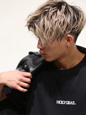 メンズ メンズ刈り上げ ミディアムの髪型 ヘアスタイル ヘアカタログ 人気順 Yahoo Beauty ヤフービューティー