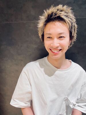 メンズ 個性的の髪型 ヘアスタイル ヘアカタログ 人気順 Yahoo Beauty ヤフービューティー