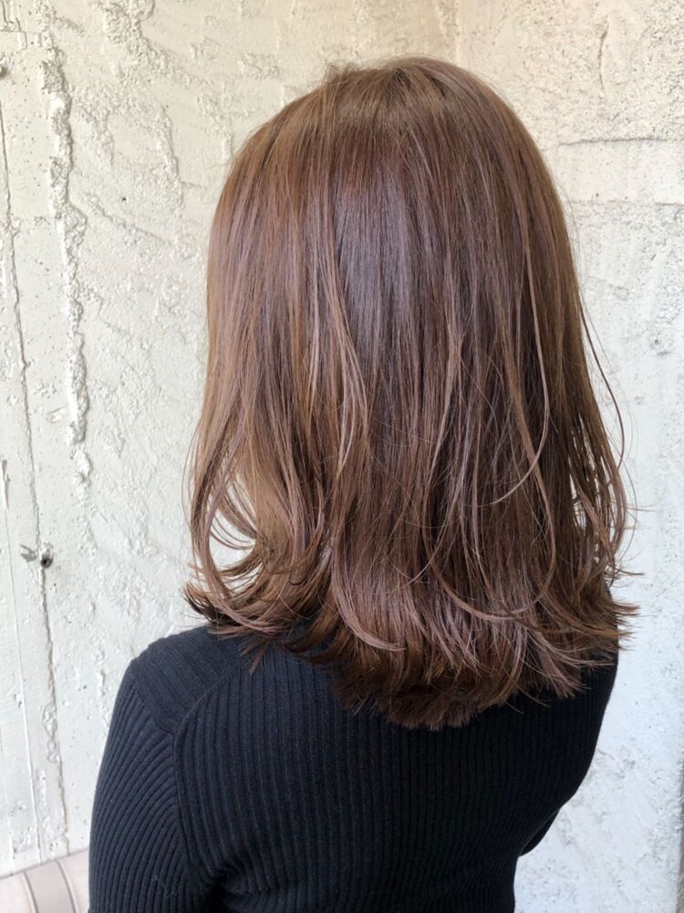 外ハネ ミディアムレイヤー アッシュベージュ イルミナカラー Penerope ペネロープ 夕島拓朗 Penelope 新宿の髪型 ヘアスタイル ヘアカタログ情報 Yahoo Beauty ヤフービューティー
