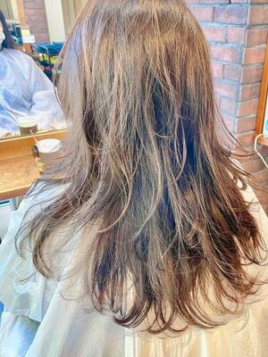 22年春 外国人風パーマ ロングの人気ヘアスタイル 髪型 ヘアアレンジ Yahoo Beauty