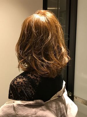 21年秋冬 パーマ緩めの新着ヘアスタイル 髪型 ヘアアレンジ 2ページ目 Yahoo Beauty