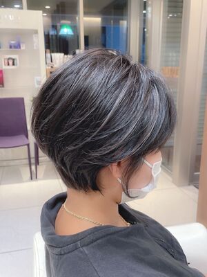 21年秋冬 シルバー系 ショートの新着ヘアスタイル 髪型 ヘアアレンジ Yahoo Beauty