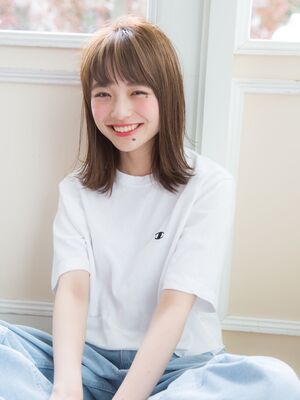 22年春 切りっぱなし ミディアムの人気ヘアスタイル 髪型 ヘアアレンジ Yahoo Beauty