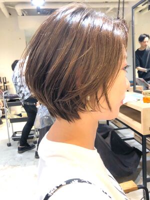 前下がり ロングの髪型 ヘアスタイル ヘアカタログ 人気順 Yahoo Beauty ヤフービューティー