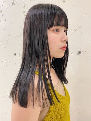 21年秋冬 ぱっつん前髪 セミロングの新着ヘアスタイル 髪型 ヘアアレンジ Yahoo Beauty