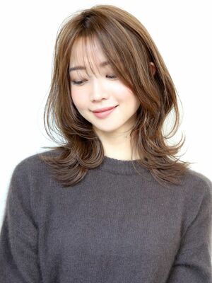 22年春 オフィス セミロングの人気ヘアスタイル 髪型 ヘアアレンジ Yahoo Beauty