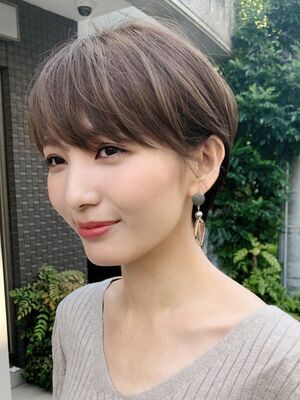 22年春 グレージュ ショートの人気ヘアスタイル 髪型 ヘアアレンジ Yahoo Beauty