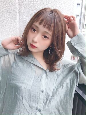 21年秋冬 オン眉 ミディアムの新着ヘアスタイル 髪型 ヘアアレンジ Yahoo Beauty