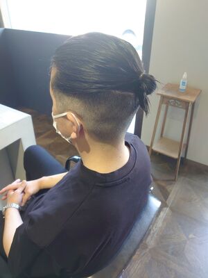 22年夏 メンズ ロングの人気ヘアスタイル 髪型 ヘアアレンジ Yahoo Beauty
