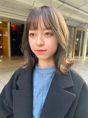 10代 ミディアムレイヤー セミロングの髪型 ヘアスタイル ヘアカタログ 人気順 Yahoo Beauty ヤフービューティー