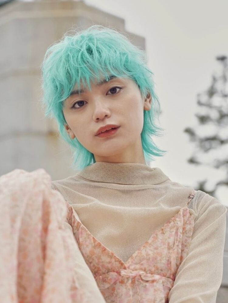 ペールグリーンカラー 元橋啓太の髪型 ヘアスタイル ヘアカタログ情報 Yahoo Beauty ヤフービューティー