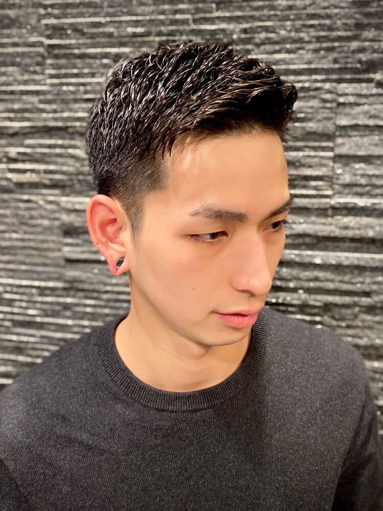 メンズバーバースタイル ローフェード メンズパーマ アイロンパーマ 理容室 表参道渋谷青山 Premium Barber 表参道店 プレミアムバーバー オモテサンドウテン Sugasawaのヘアスタイル情報 Yahoo Beauty