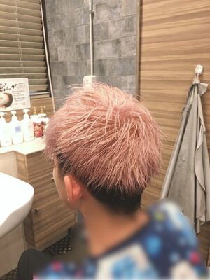 メンズ ピンク系 ミディアムの髪型 ヘアスタイル ヘアカタログ 人気順 Yahoo Beauty ヤフービューティー
