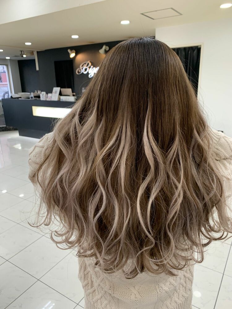 バレイヤージュ エクステで作るダメージレススタイル ノーブリーチ ノーアルミホイル Bize Masatoのヘアスタイル情報 Yahoo Beauty