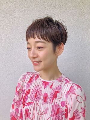 オン眉 ベリーショートの髪型 ヘアスタイル ヘアカタログ 人気順 Yahoo Beauty ヤフービューティー