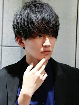 22年春 メンズ 斜めバングの人気ヘアスタイル 髪型 ヘアアレンジ Yahoo Beauty