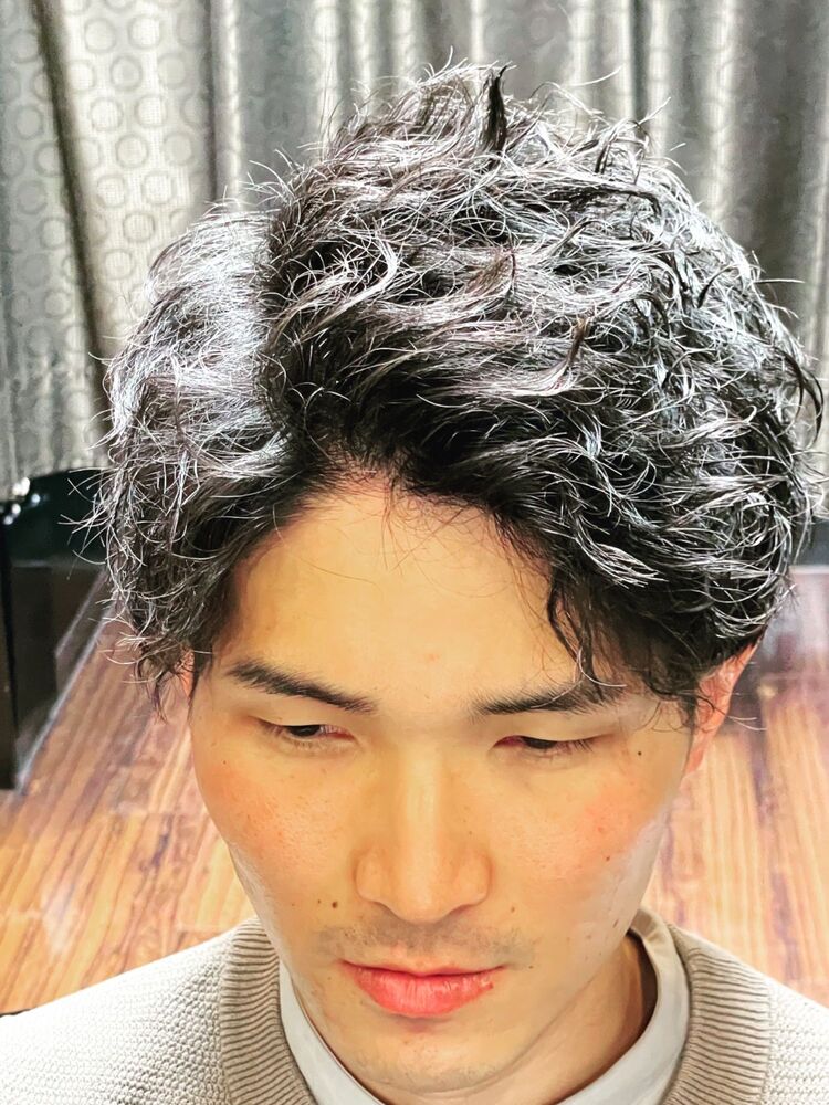 スパイラルパーマをオールリバースに巻いてビジネスパーマ 佐藤輪喜広の髪型 ヘアスタイル ヘアカタログ情報 Yahoo Beauty ヤフービューティー